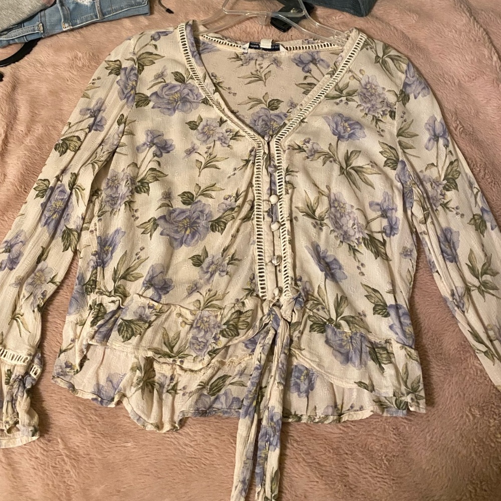 American Eagle blouse
